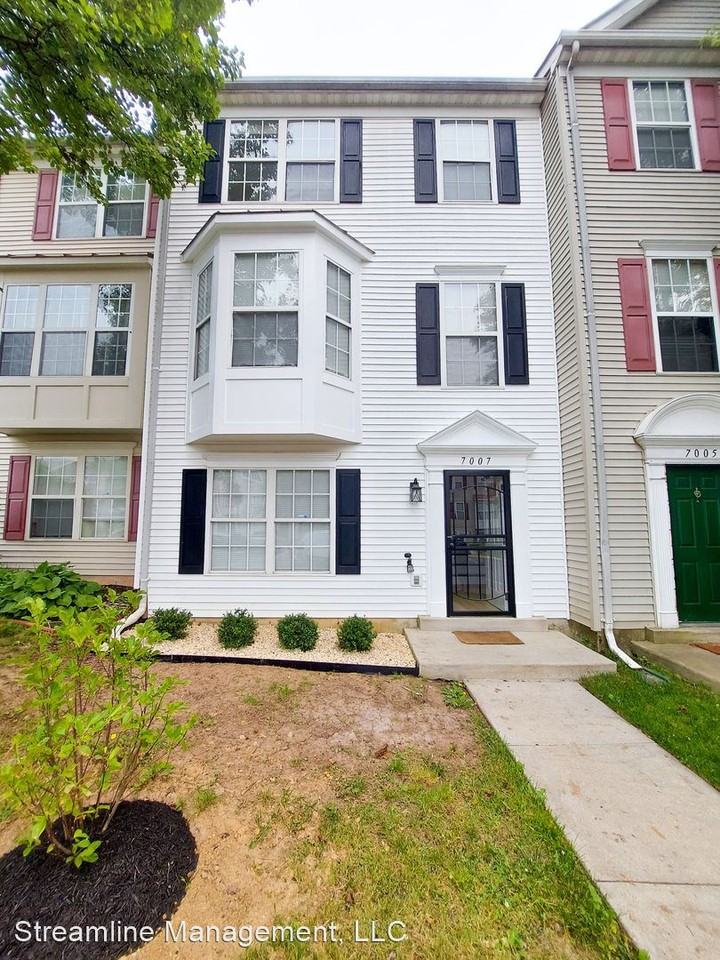 7007 Onyx Ct - Photo 3 of 31