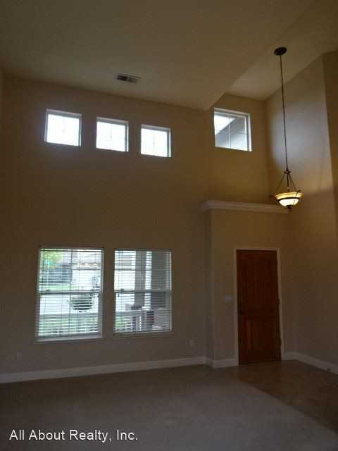 1853 Talon Rd - Photo 3 of 21