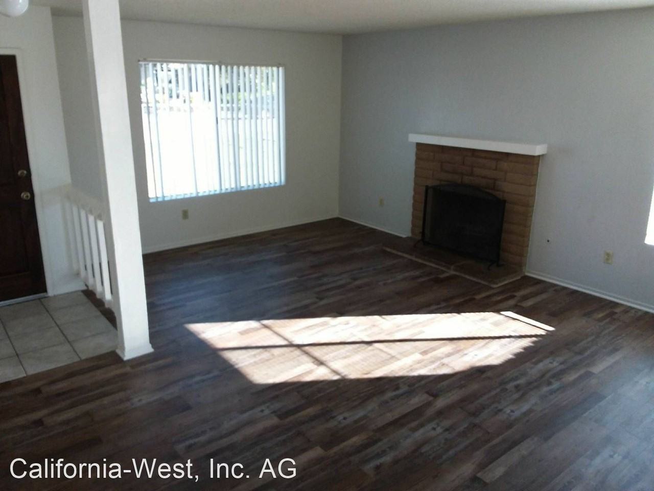 1532 Seabright Ave - Photo 2 of 10