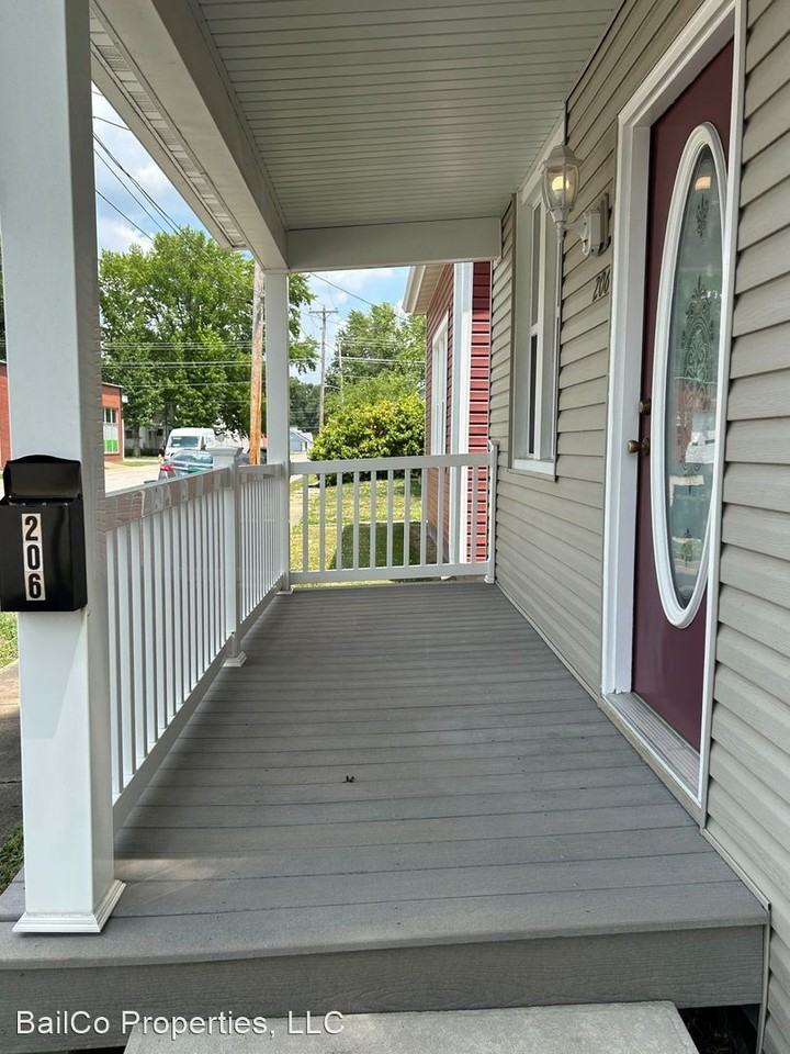 206 206 East State St 206 East State St - Photo 3 of 33