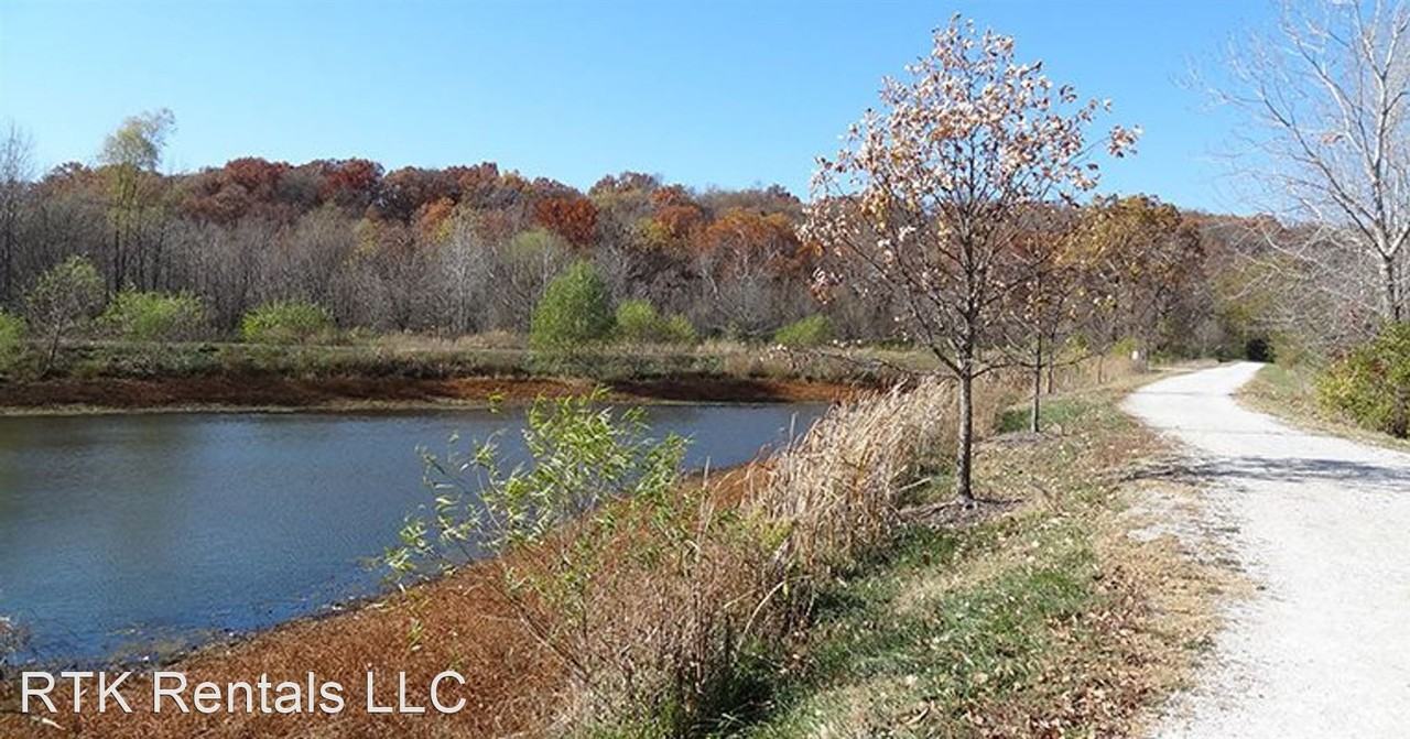 308 N Proctor Dr - Photo 3 of 41