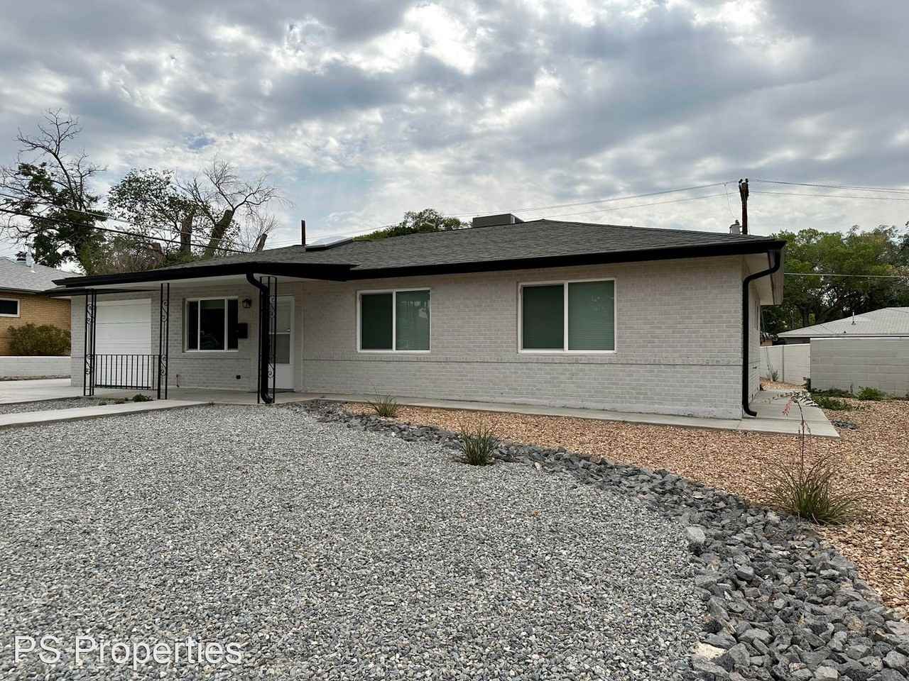 2008 2008 Vermont St NE Placement only - Photo 3 of 34