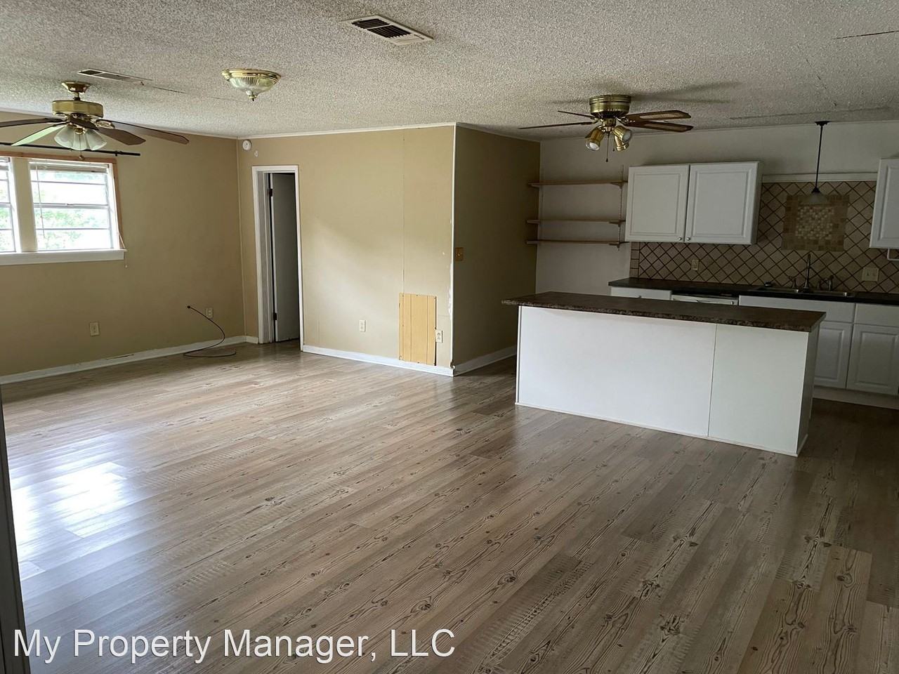 209 W Garfield Ave - Photo 2 of 13