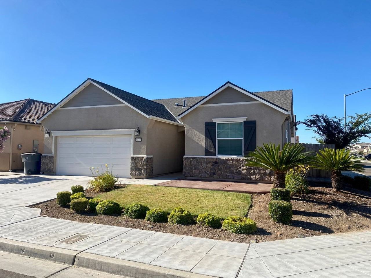 6647 W Fir Ave - Photo 2 of 19