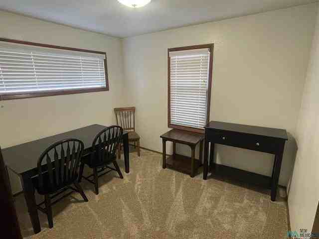 1813 Don Lewis Dr - Photo 2 of 10