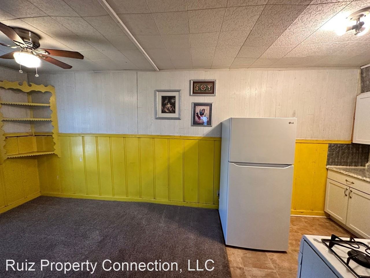 5920 Ridge Ln - Photo 3 of 8