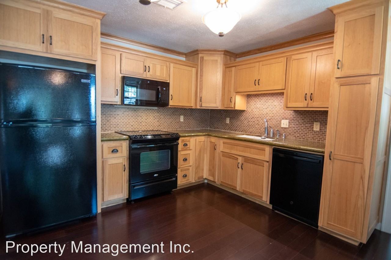 1411 W 1st St - Photo 2 of 50