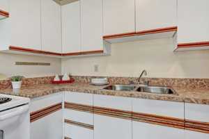 featured image of 9702 Prairie Rd