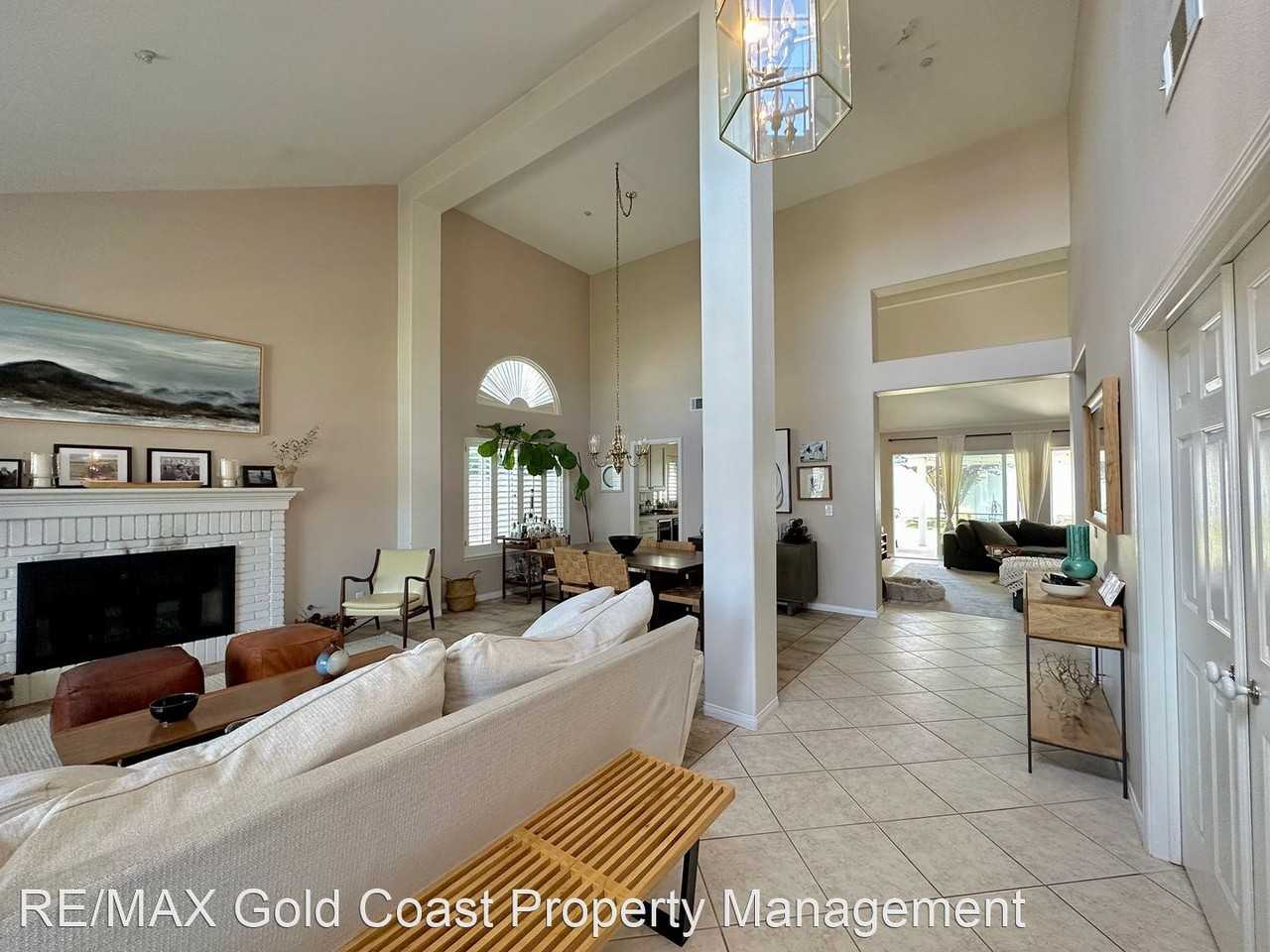 2520 Uranium Dr - Photo 2 of 14