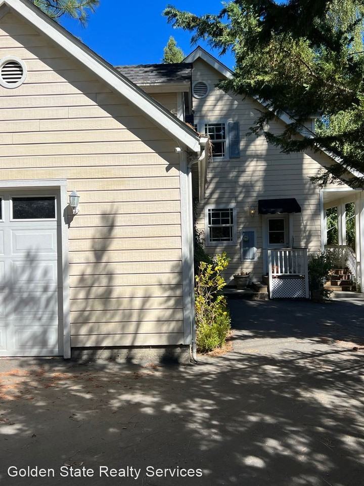 108 Clark St - Photo 2 of 25