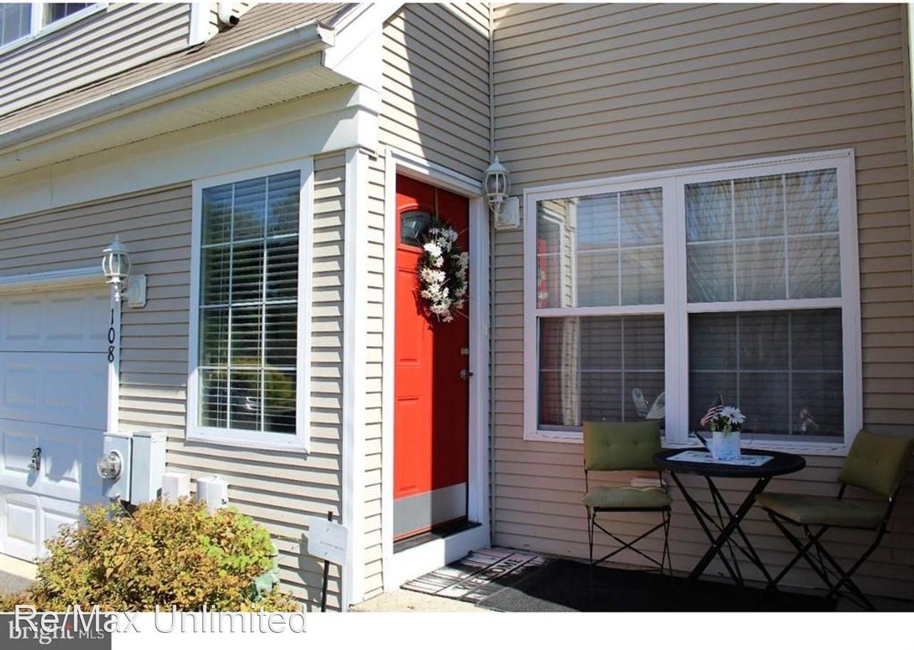 108 Tattersall Dr - Photo 2 of 7