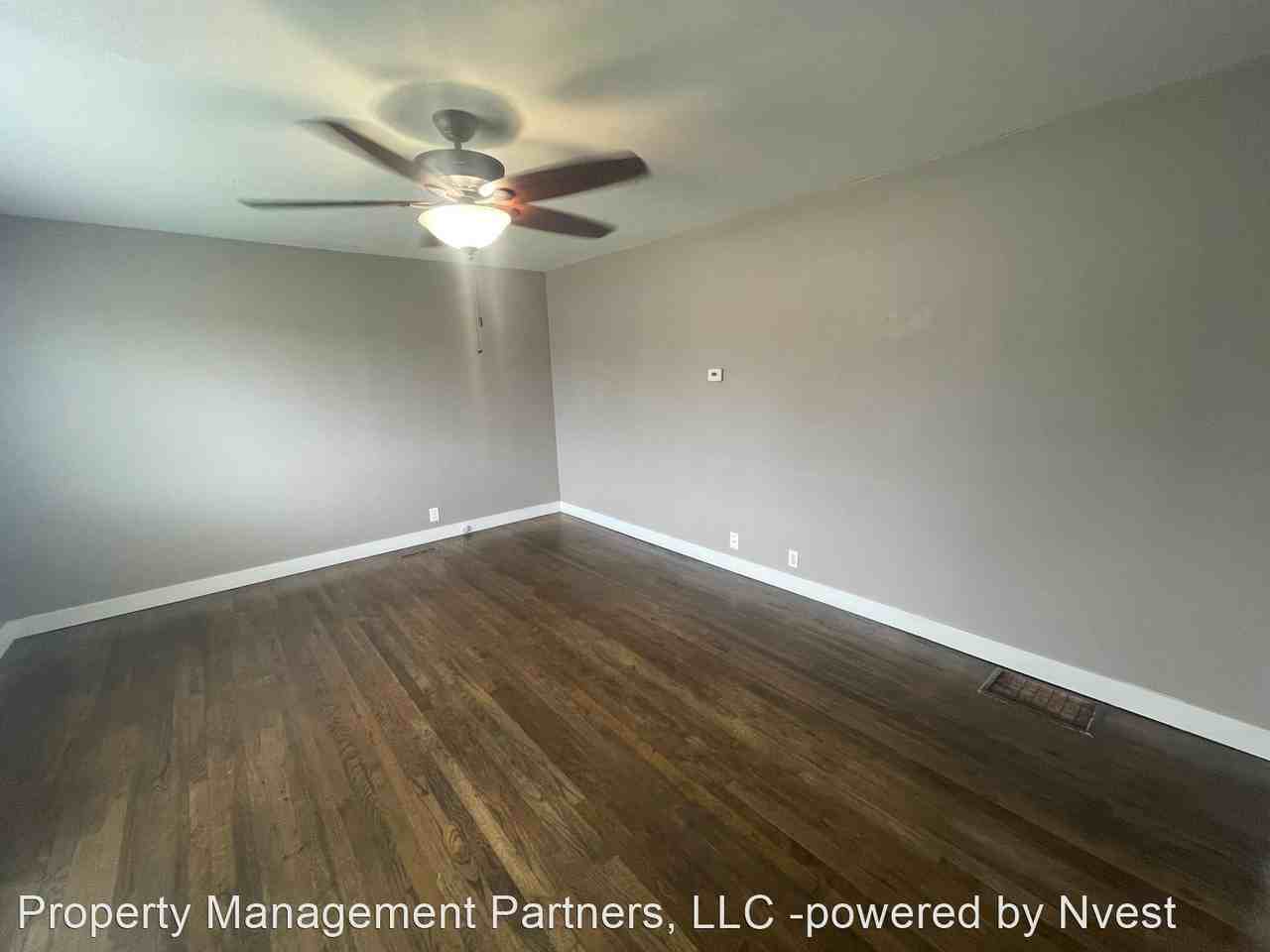 2124 E Rich Ave - Photo 3 of 12