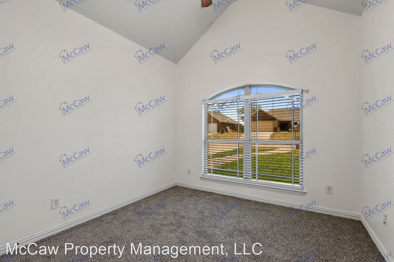 124 Chambers Creek Cir - Photo 2 of 18