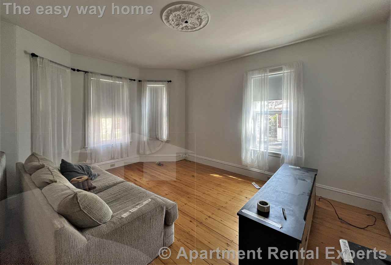 25 Sargent St #1 - Photo 5 of 15