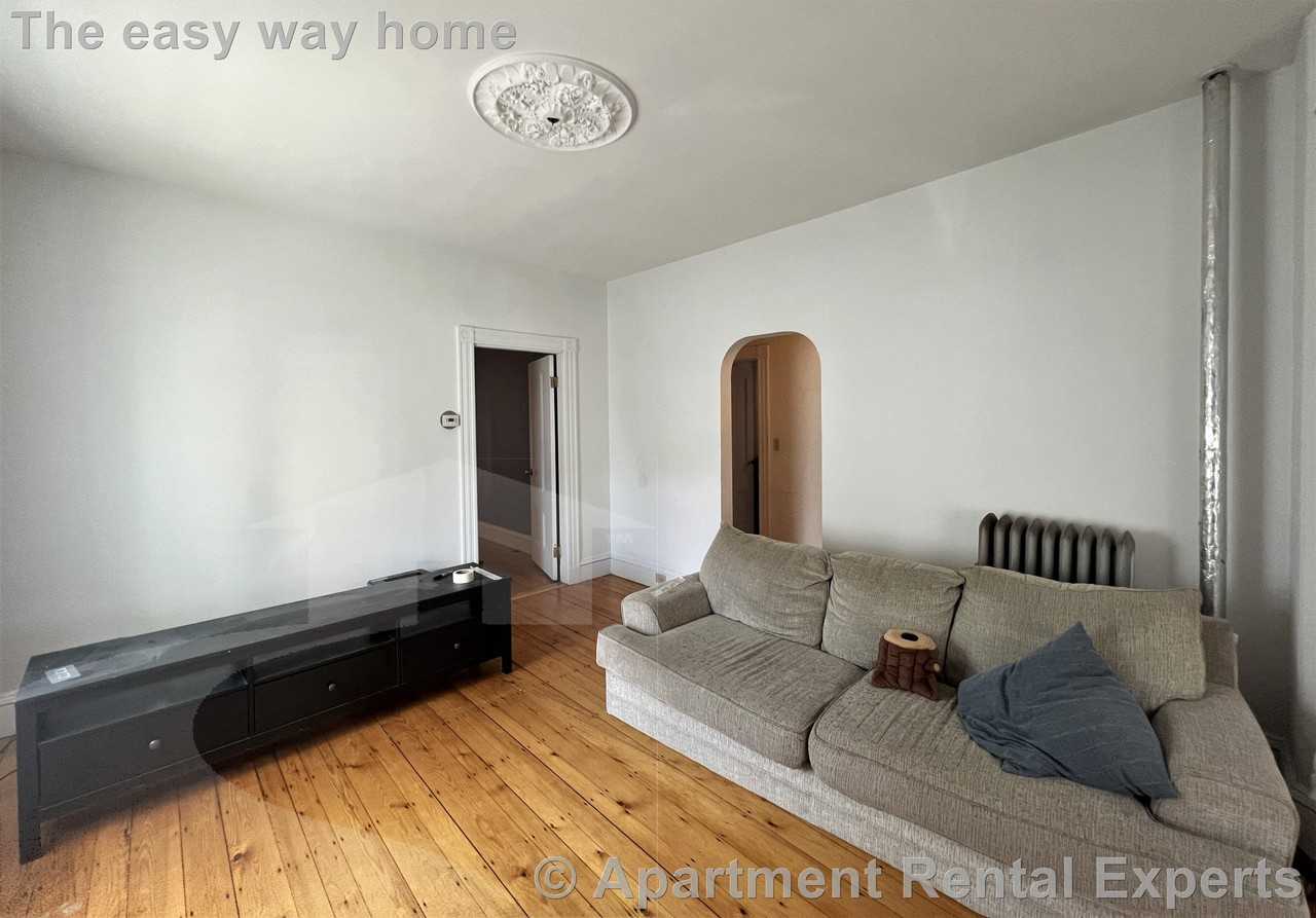 25 Sargent St #1 - Photo 7 of 15