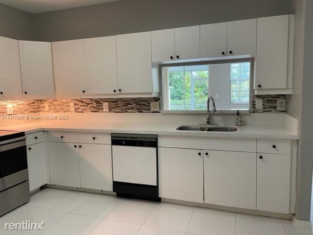 9664 Royal Palm Blvd #40-7 - Photo 3 of 27