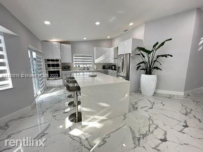 1040 Sw 142nd Ave - Photo 3 of 14