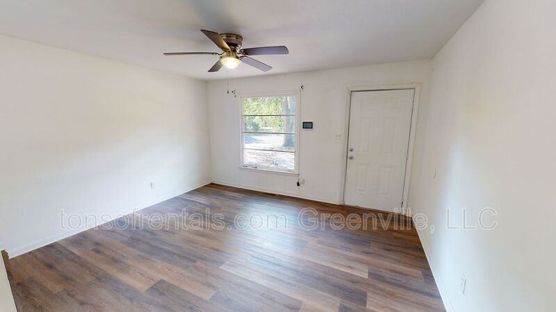 102 S Poplar Springs Dr - Photo 2 of 14