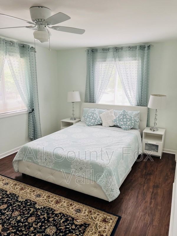 1925 W Schaumburg Rd - Photo 6 of 13