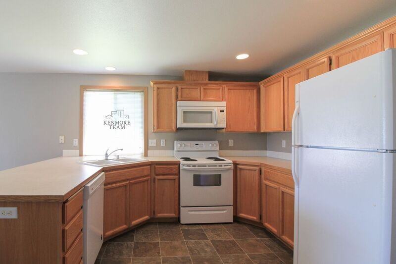 4303 Cochins Ln - Photo 2 of 11