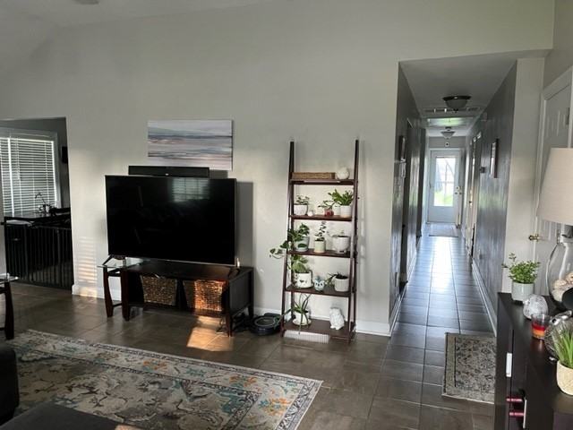 1223 Laurel Ave #1223 - Photo 2 of 6