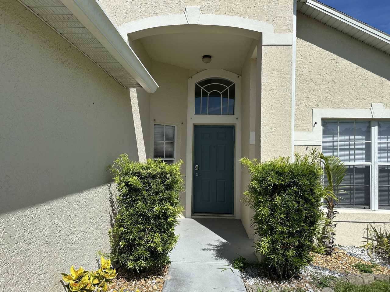 409 Spice Ct - Photo 2 of 24