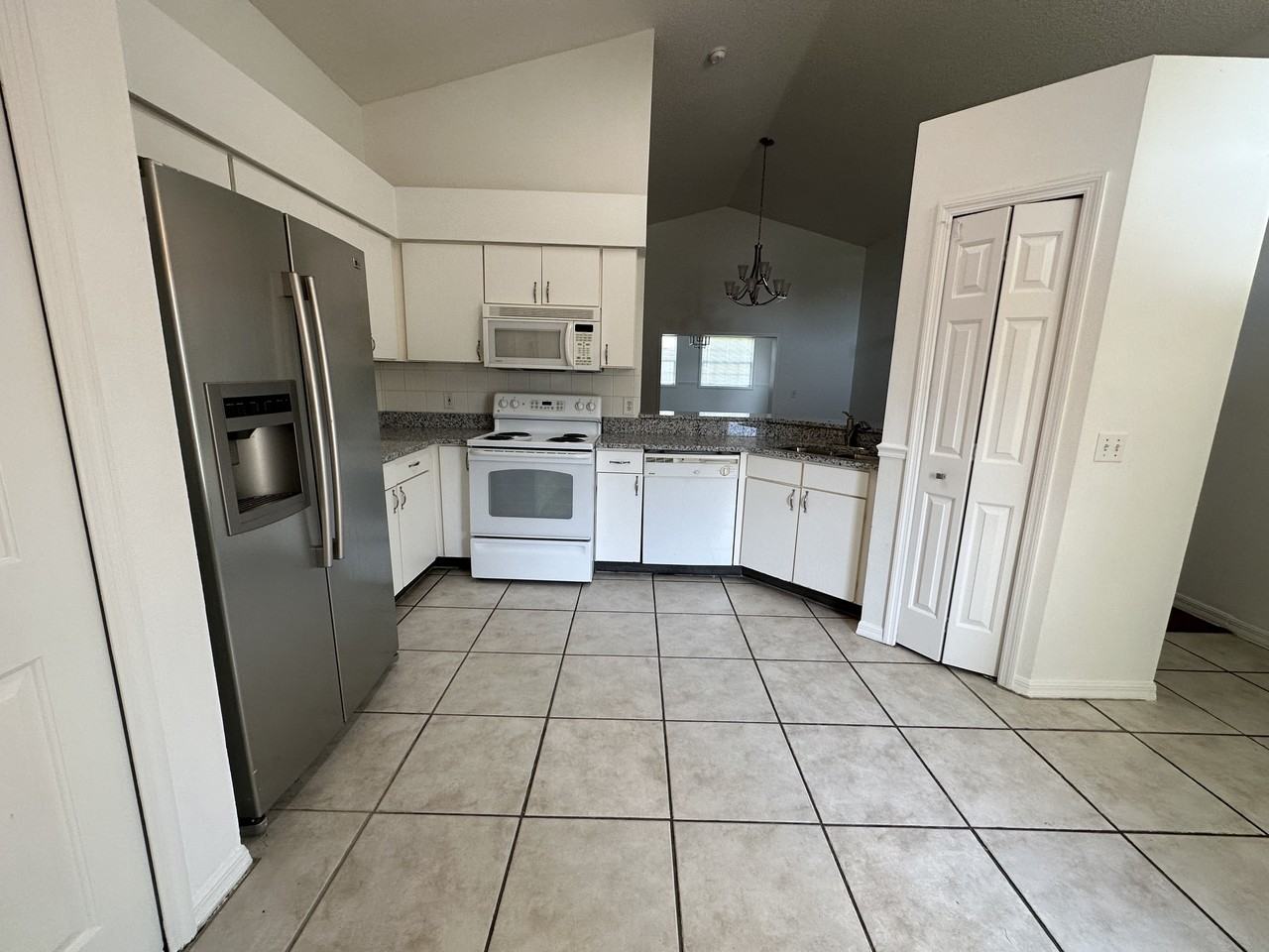 409 Spice Ct - Photo 3 of 24