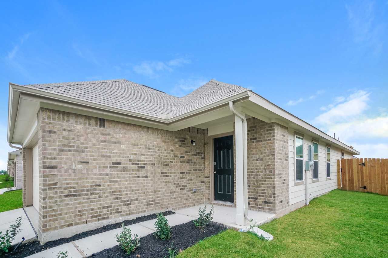 311 Blue Crane St - Photo 2 of 16