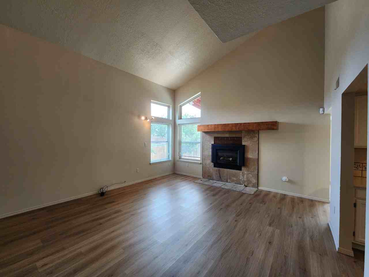 4044 Painted Pony Cir - Photo 3 of 18