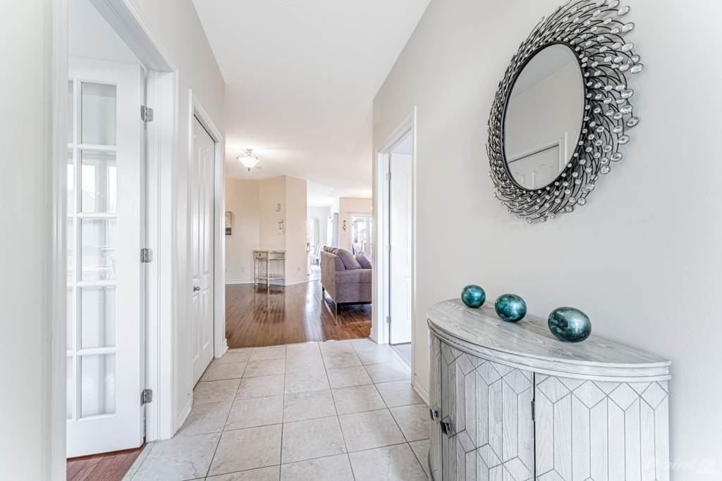 3120 Findlay Creek Dr - Photo 3 of 32