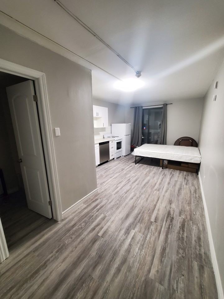 91 Thames Street South - Photo 3 of 5