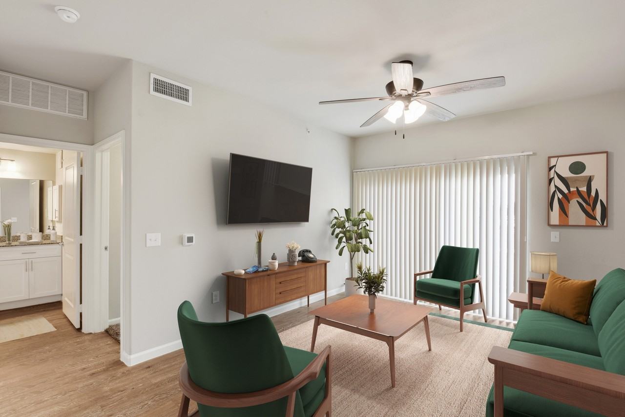 Edgewater - Photo 4 of 45