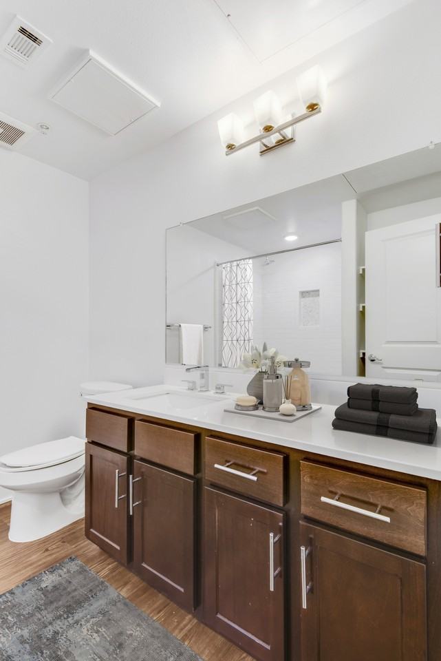 Ambrosio Apartments - Photo 5 of 39