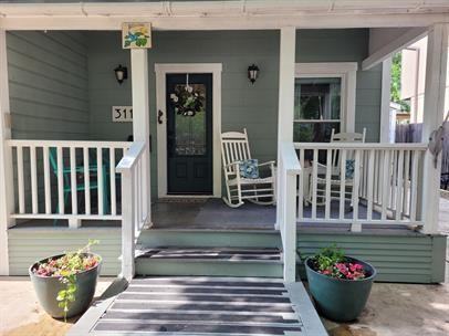 311 Ogden Ln - Photo 2 of 19