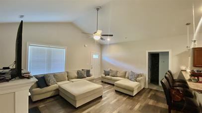 132 Hawks Point Rd - Photo 3 of 20