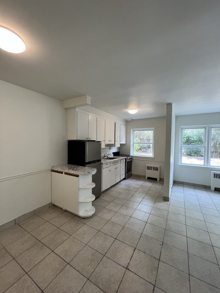 917 Hamilton Road Apartments 917 Hamilton Rd, London, ON N5Z 1W3 Zumper