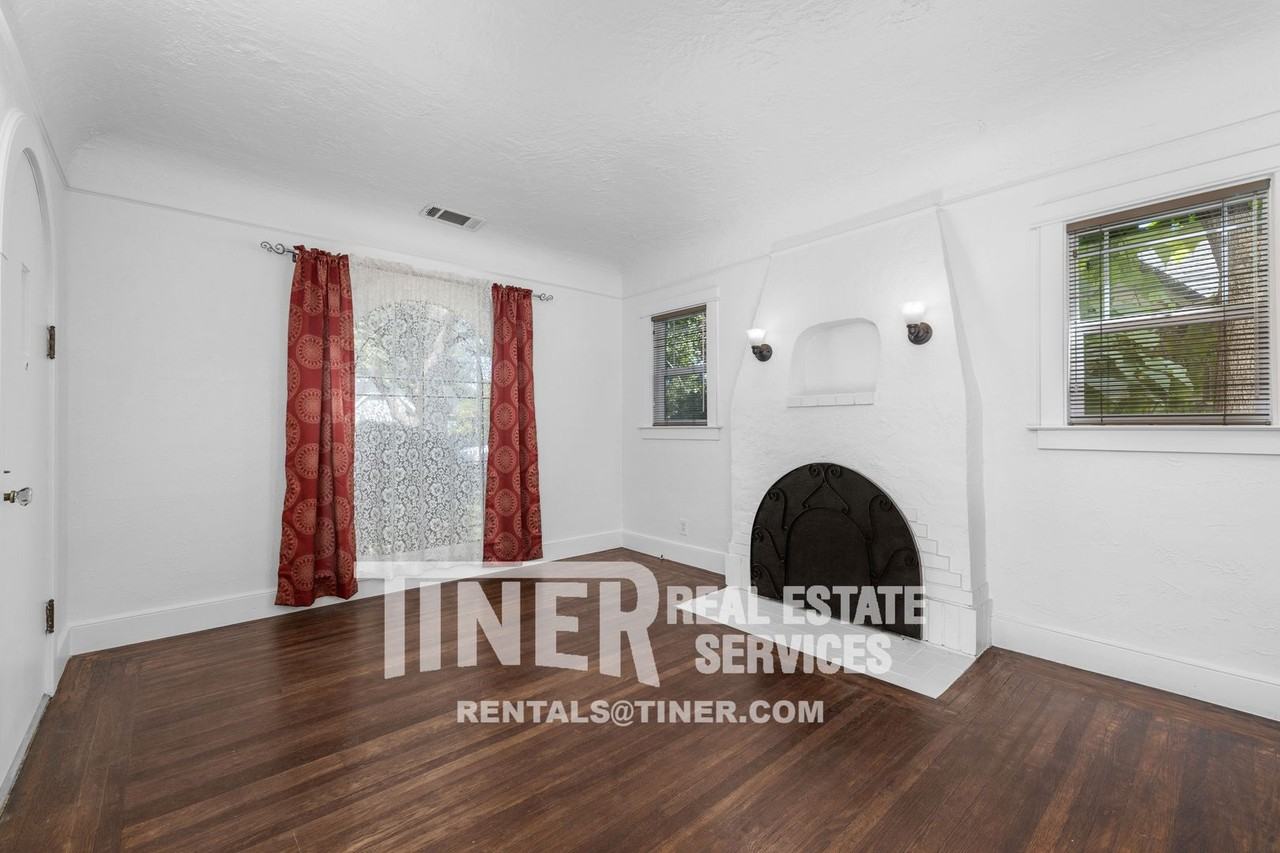 3816 Jeffrey Ave - Photo 3 of 29