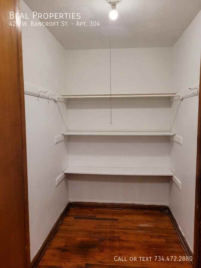 425 W Bancroft St #304 - Photo 7 of 9