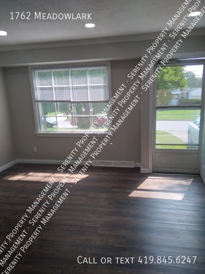 1762 Meadowlark Ave - Photo 3 of 18