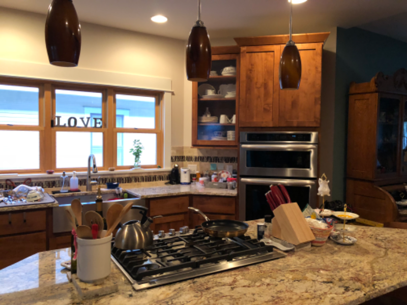 920 W Oak St - Photo 2 of 12