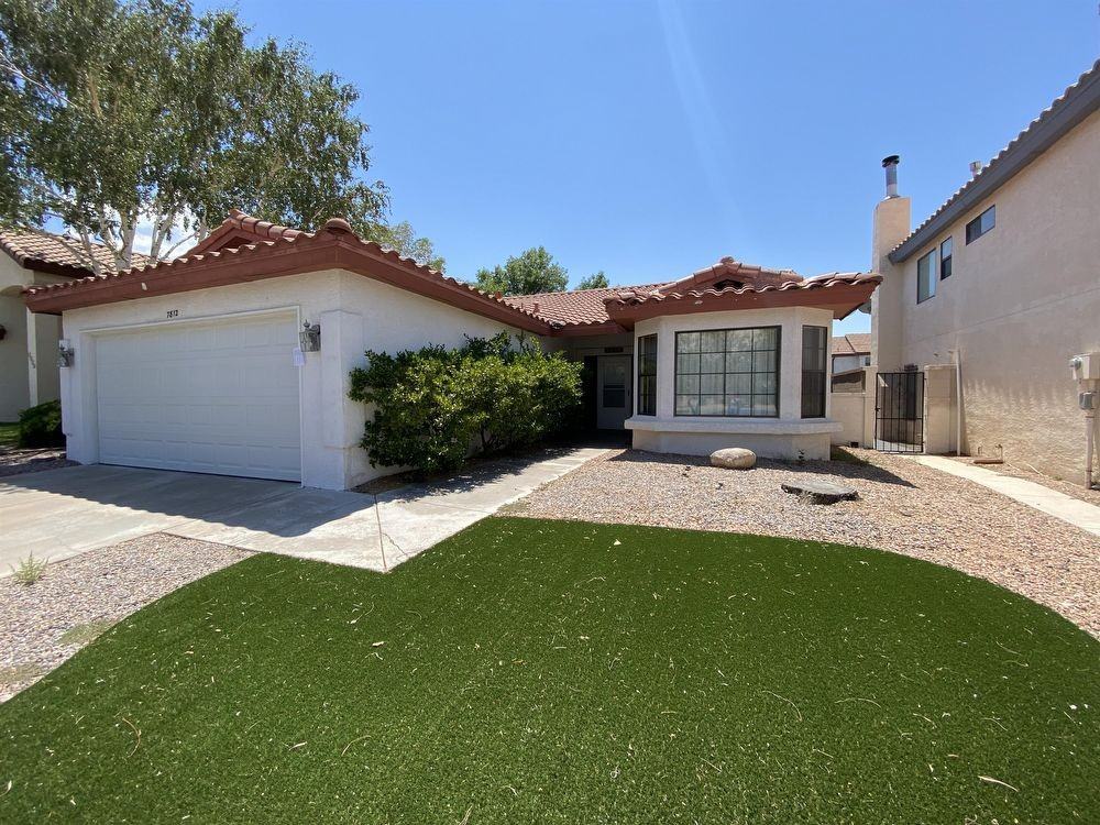 7812 Oakland Ave Ne - Photo 2 of 22