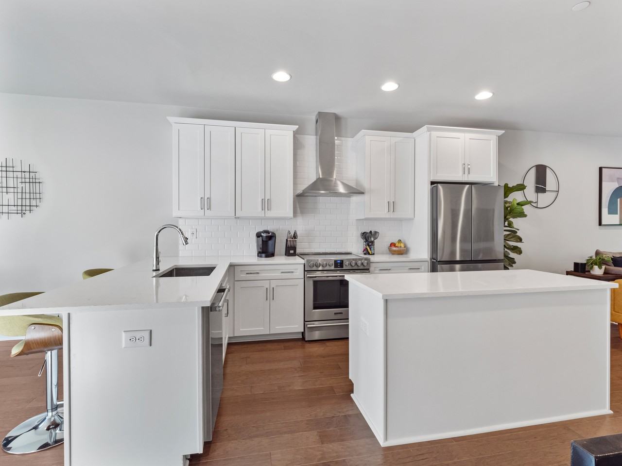 1107 Shuman View Ct #1107 - Photo 3 of 20