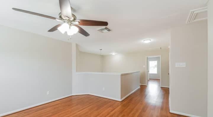 1060 Cabot Cv #NA - Photo 3 of 8