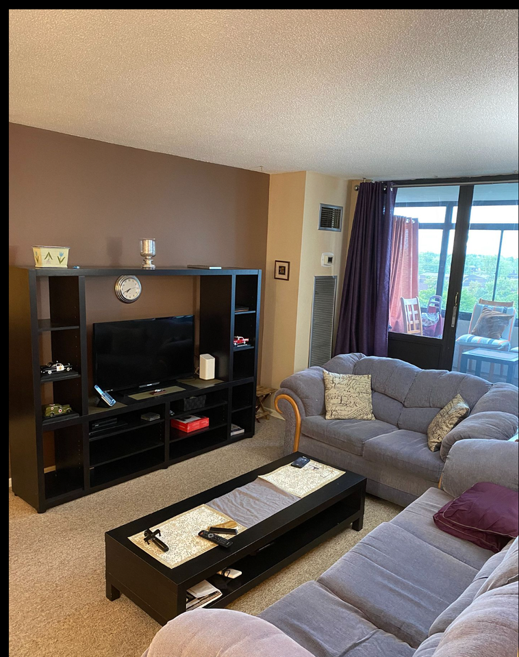 18 Knightsbridge Road - Photo 3 of 7