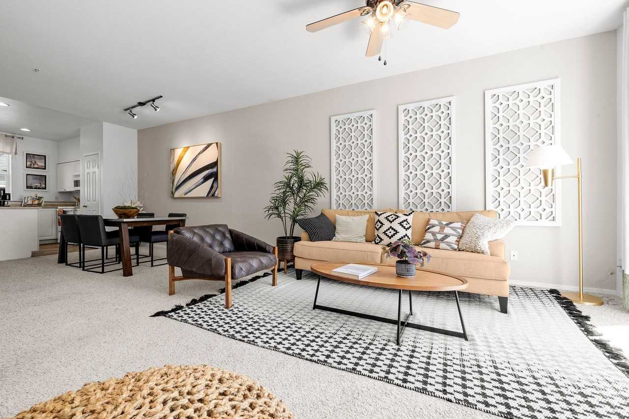 Bella Vista - Photo 7 of 42