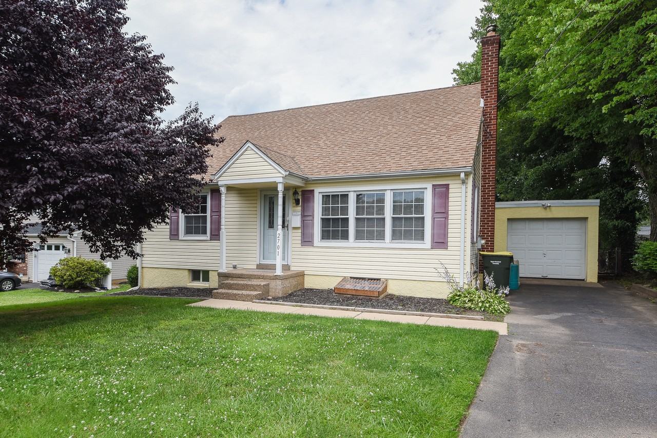 2701 Parkside Ave - Photo 2 of 28