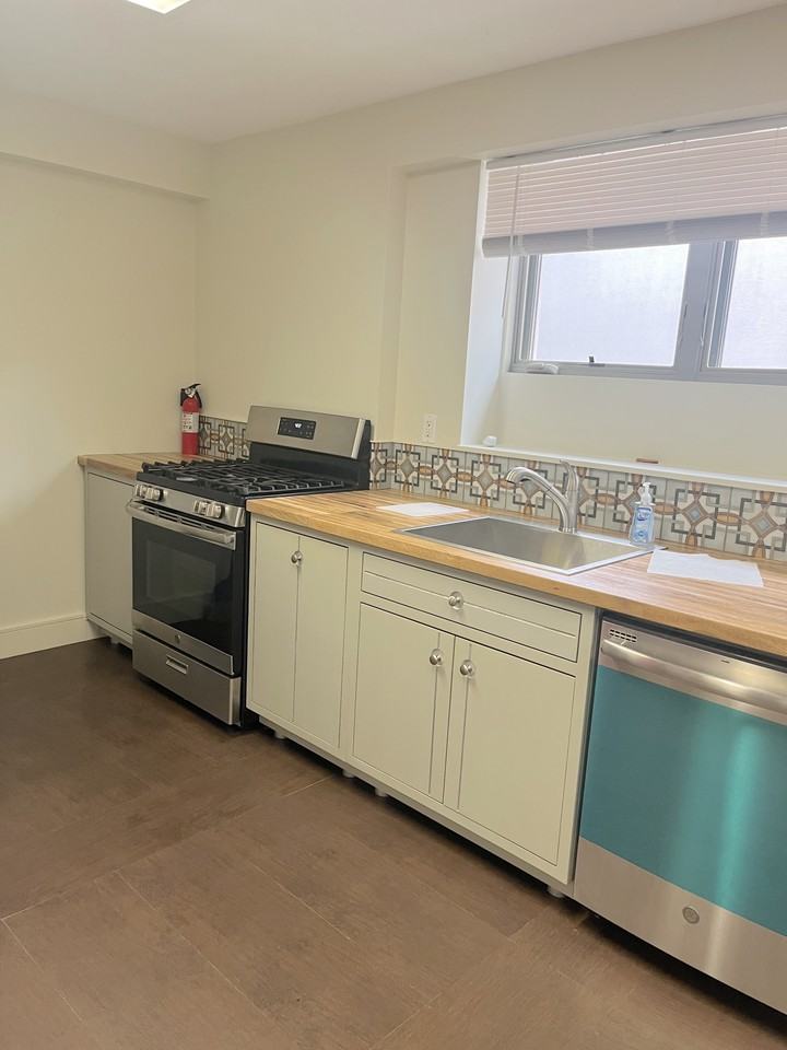 2152 East 73rd Street #1 - Photo 2 of 6