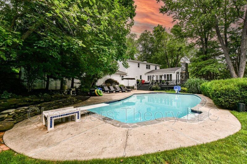 9804 Bridleridge Ct - Photo 2 of 50