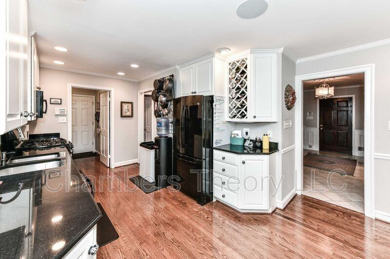 9804 Bridleridge Ct - Photo 7 of 50