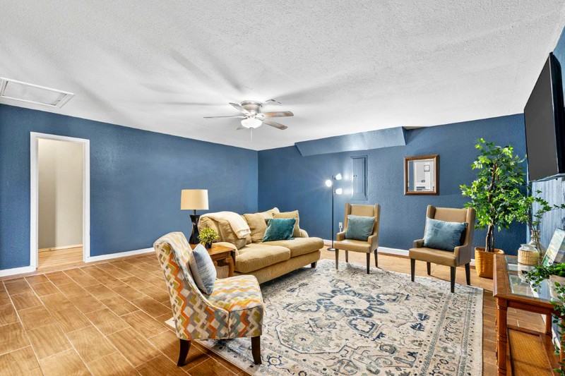 1019 Bumble Bee Dr - Photo 3 of 12